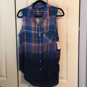 NWT  A.N.A. Large Sleeveless Button Up Ombre Blue Plaid Shirt